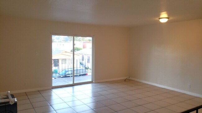 Photo - 7449 - Apartment Unit B