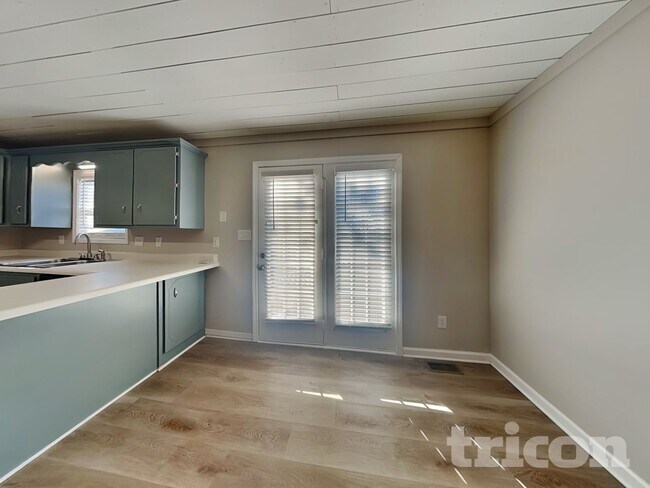 Photo - 622 Ashley Oaks Dr