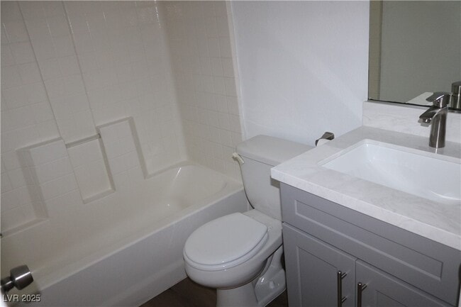 Building Photo - 4069 Vicenta Ct