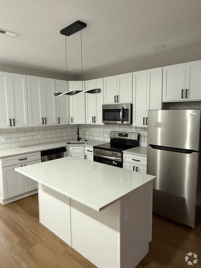 Building Photo - 638 N 63rd St Unit 2 Rental