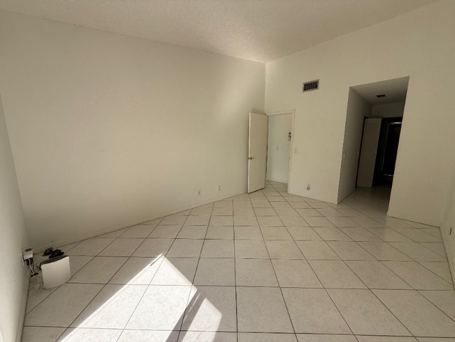 Photo - 1953 SW 15th St Unit 78