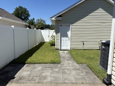 Building Photo - Not just charming but also convenient Unit #23