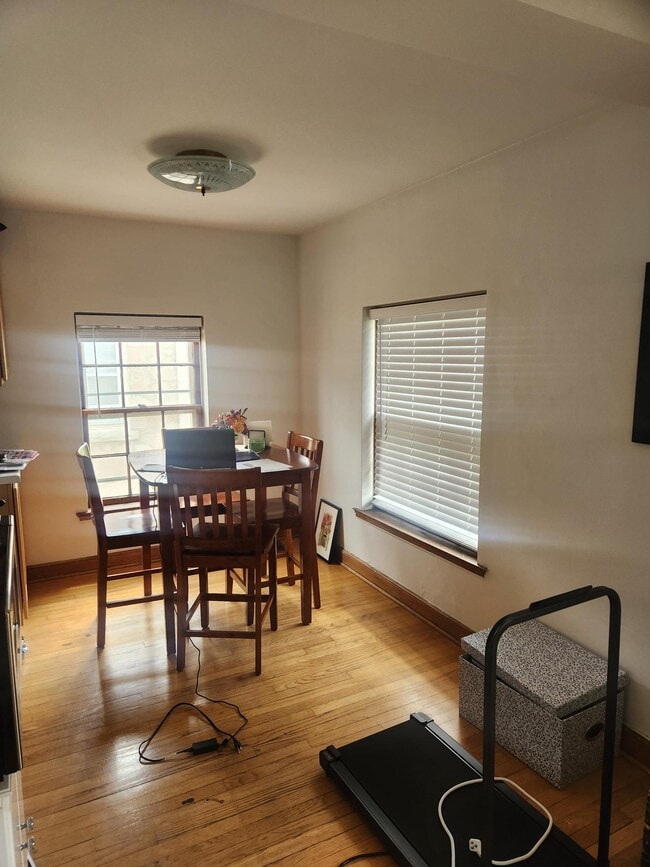 Photo - 4378 N Wilson Dr Unit # 4