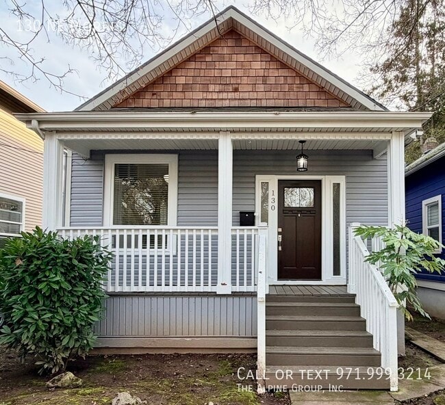 Building Photo - 130 NE Morris-