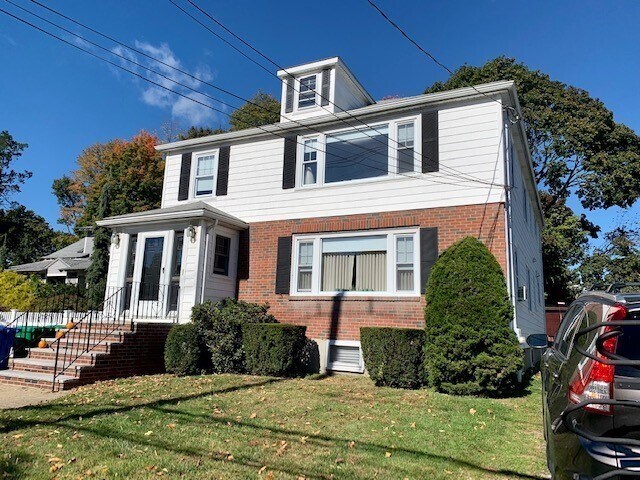 Building Photo - 333 Newtonville Ave Unit 2