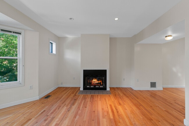 Photo - 58 Edgewood Ave