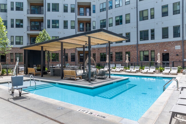 Piscina - Vibe at Echo Street West