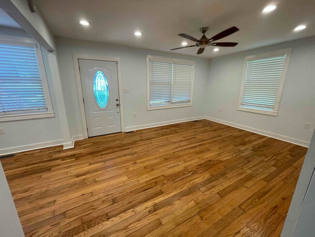 Photo - 4604 Meadow Ct