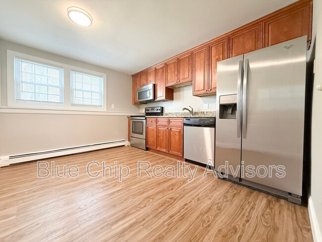 Photo - 29 Stonehenge Rd Unit 6