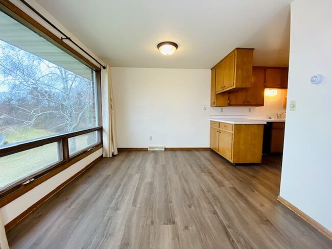 Photo - 3037 Humboldt Rd