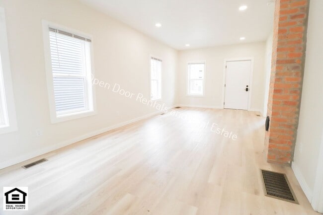 Photo - 417 W 4th St Unidad 417 W 4th St 100