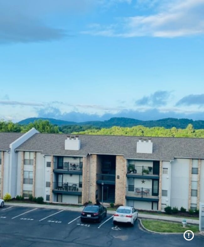 Exterior — Beautiful, well-maintained building in the quiet and safe Cave Spring area with scenic mo - 3606 Timberline Trl Unit 2b/2bath