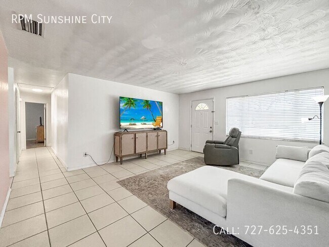 Photo - 2201 26th St S