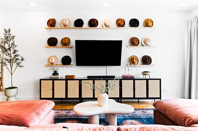 Building Photo - 1906 Annex Ave