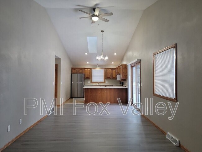 Photo - 1522 E Tracia Ln