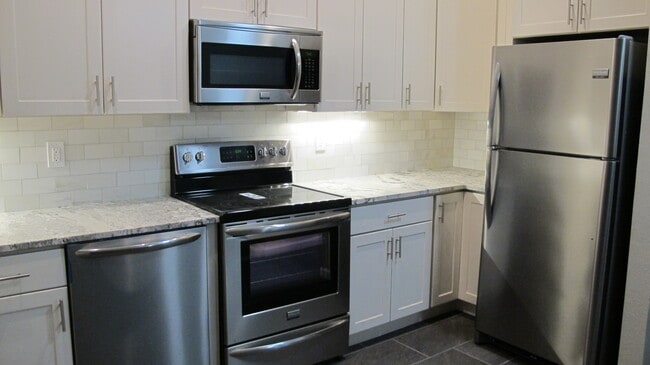 Photo - 373 S Dover Ave