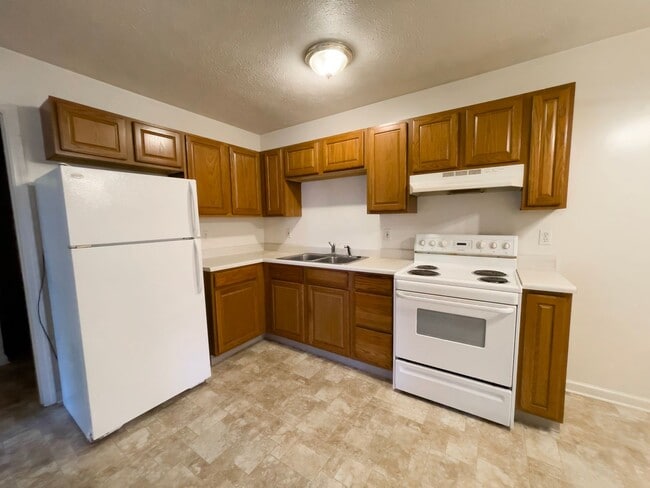 Building Photo - Yorktown School District Unit 9019