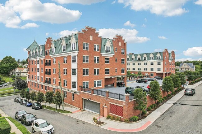 Photo - 201 Willett Ave Unit 108