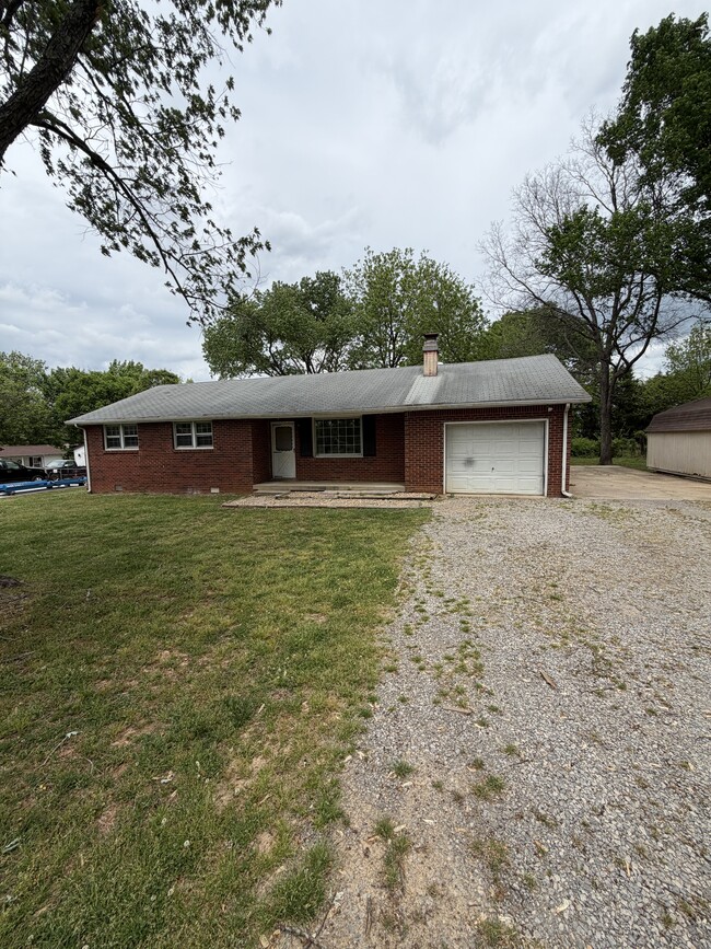 Building Photo - 131 Neal Blvd