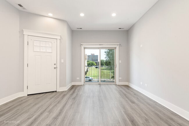 Photo - 4552 S Evans Ave Unit 2