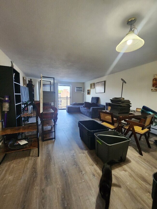 Photo - Watertown - 2 Bedroom Apartment - 9/1  **NO FEE*