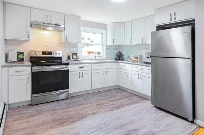 Photo - Manor Grove Apartments Groveland