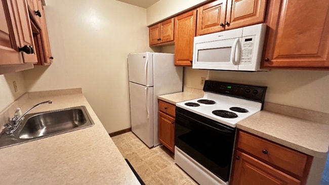 Photo - 1949 Western Ave Unidad 304