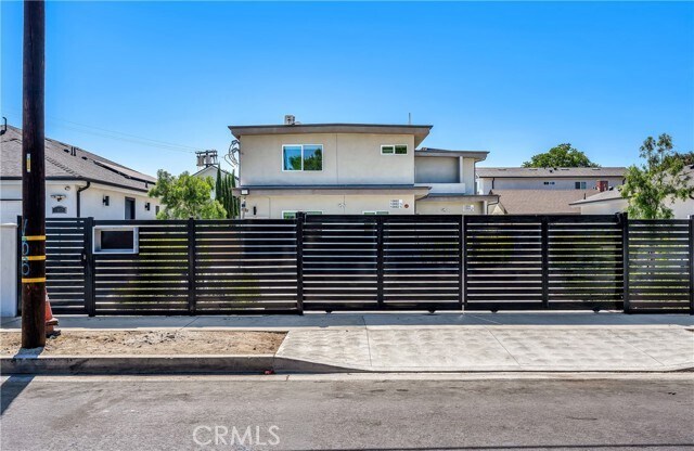 Photo - 10882 Dora St