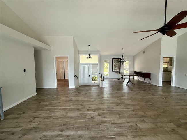 Photo - 75 N Barfield Dr