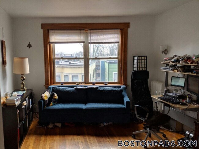 Building Photo - 97 Hancock St