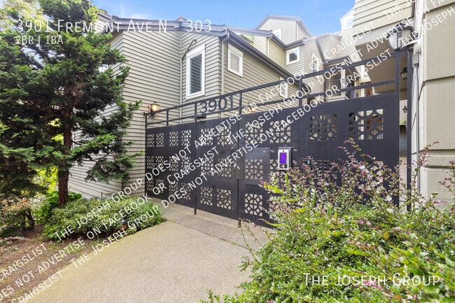Building Photo - 3901 Fremont Ave N Unit 303 Rental