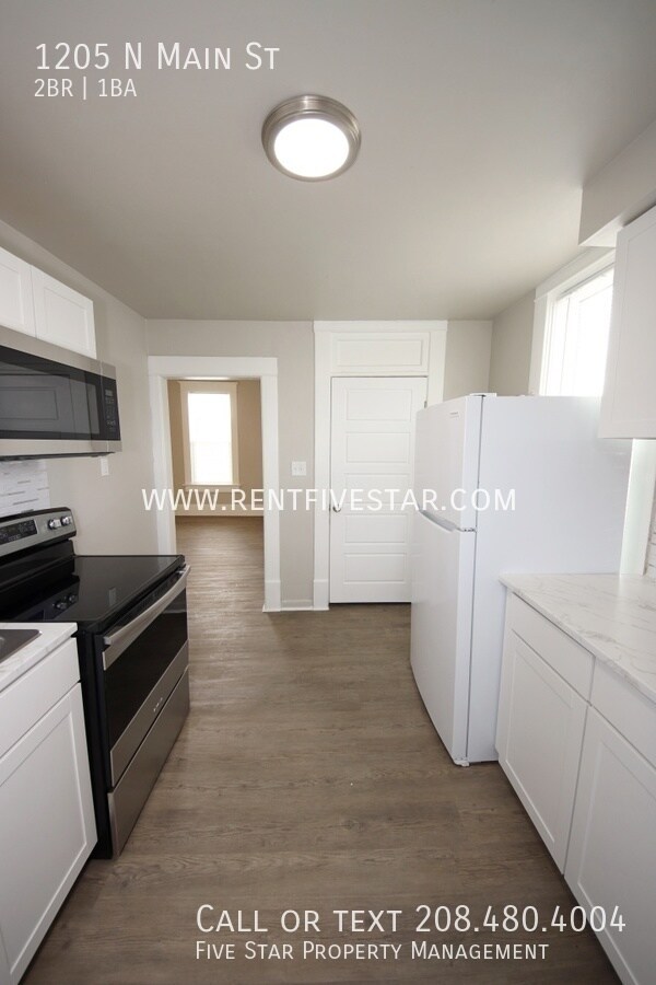Photo - 2 Bedroom Home, Freshly Remodeled in 2023!...