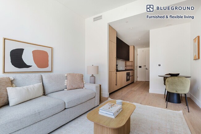 Photo - 312 W 43rd St Unidad FL14-ID1560