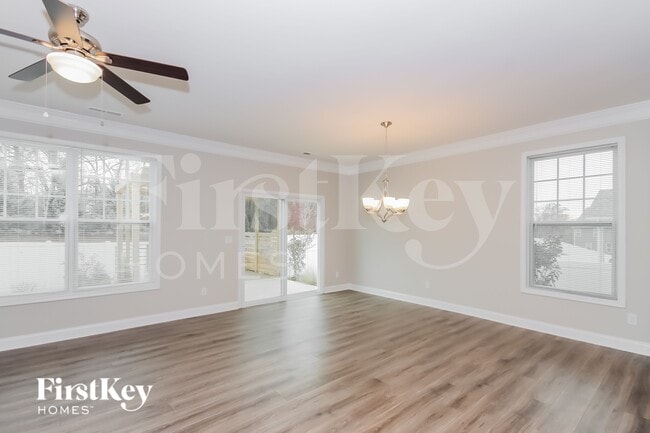 Photo - 117 W Americana Dr