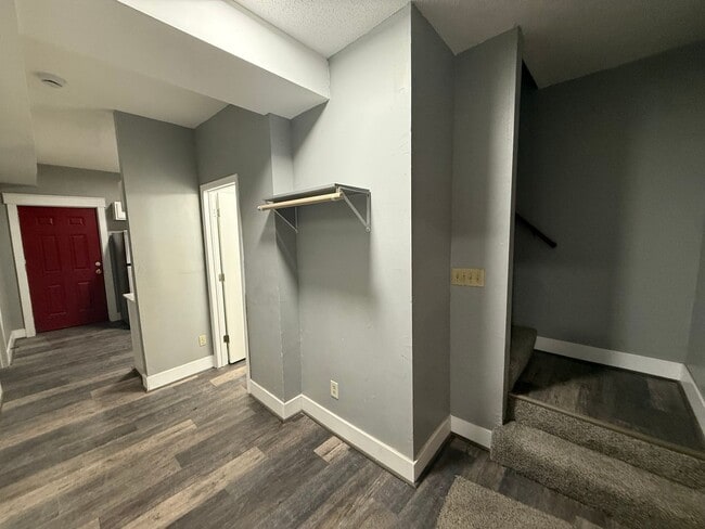 Photo - Large 6 Bed Single Family Home in MPLS!