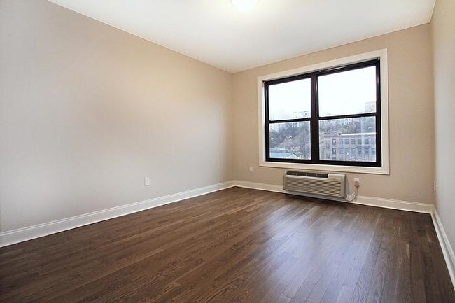 Photo - 100 Marshall St Unit 507