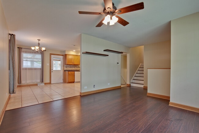 Photo - 648 N Greenview Ave