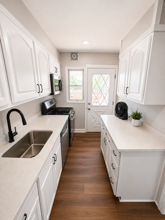 Photo - Beautiful 3 Bedroom 1.5 Bath recently rotavated