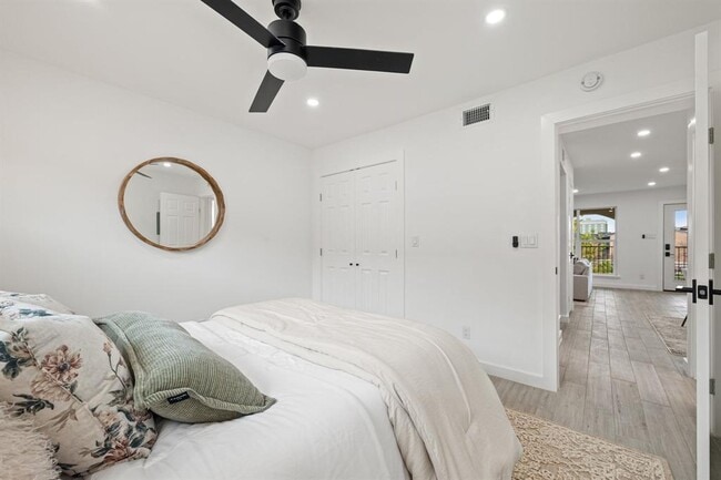 Photo - 5911 Sheridan Ave Unidad B110