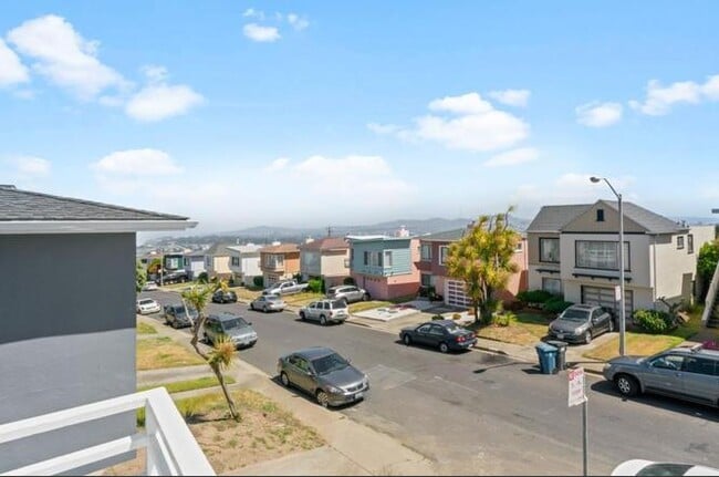 Photo - 52 Avalon Dr Unit 3 Bedroom