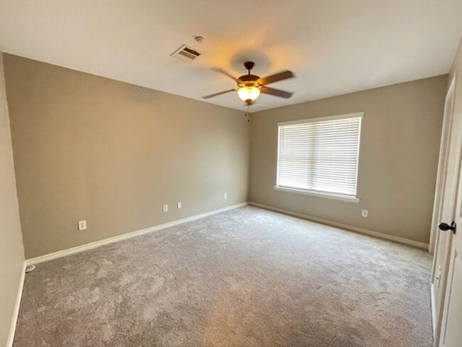 Photo - 226 Parrott Dr Unit 226 Parrott Dr