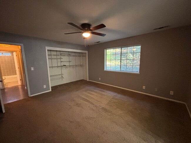 Building Photo - 3181 Hanson Hollow Rd