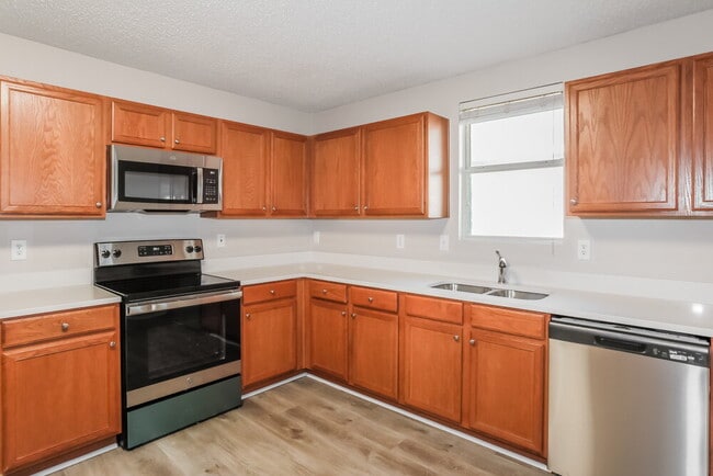 Photo - 2141 Shawnee Trail