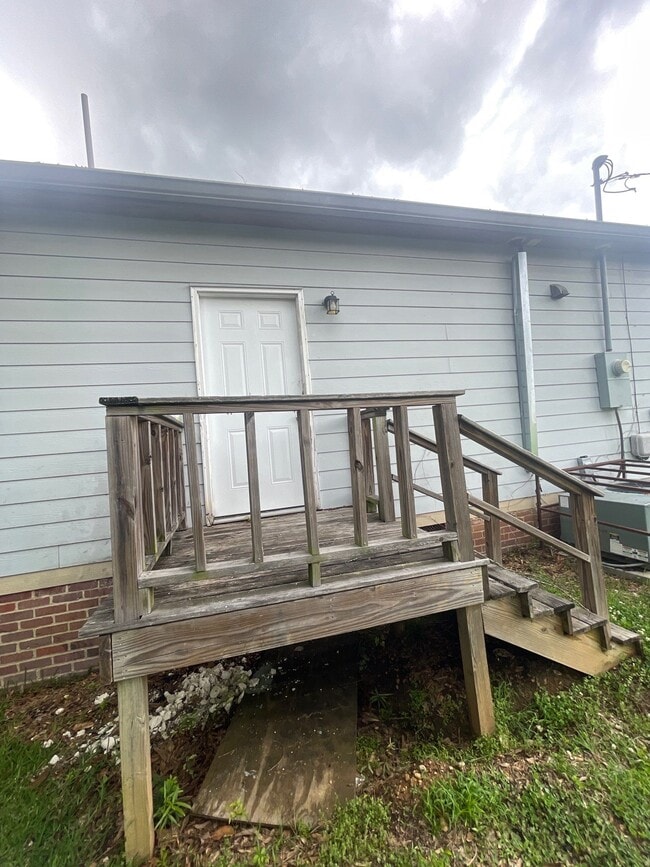 Photo - 137 Sivley Ave