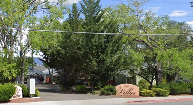 Building Photo - 3036 Plumas St Unit 7