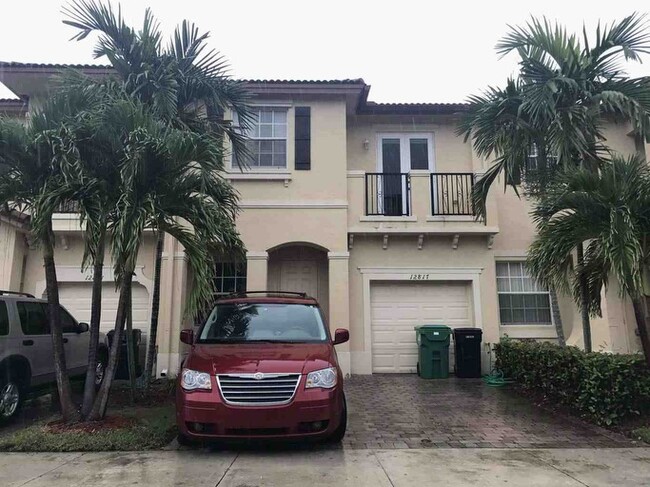 Photo - 12817 SW 134th St Townhome