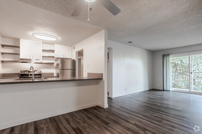 2HAB,1BA - The Esplanade