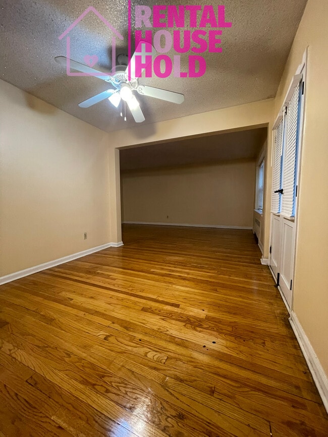 Photo - 2557 W McNichols Rd