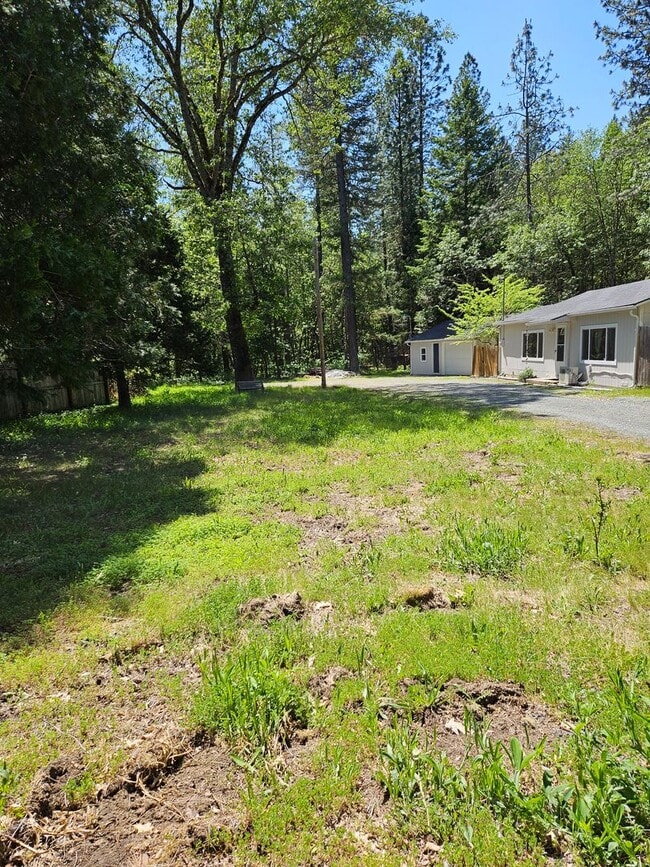 Photo - Home in rural area