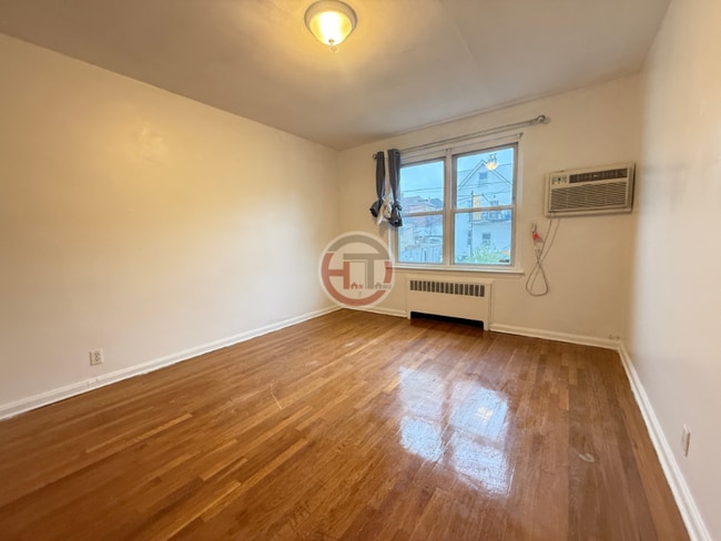 Photo - 1821 Edison Ave